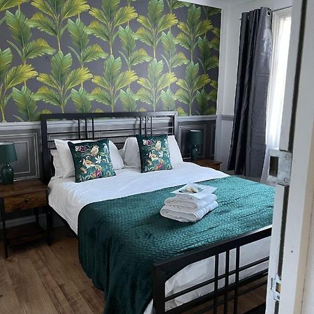 Lilyrose Hotel Whitby Ngoại thất bức ảnh