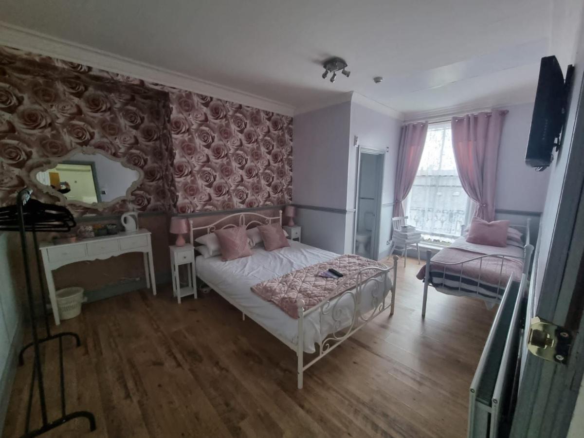 Lilyrose Hotel Whitby Ngoại thất bức ảnh