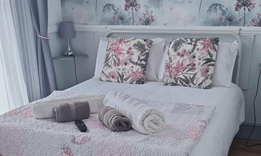 Lilyrose Hotel Whitby Phòng bức ảnh