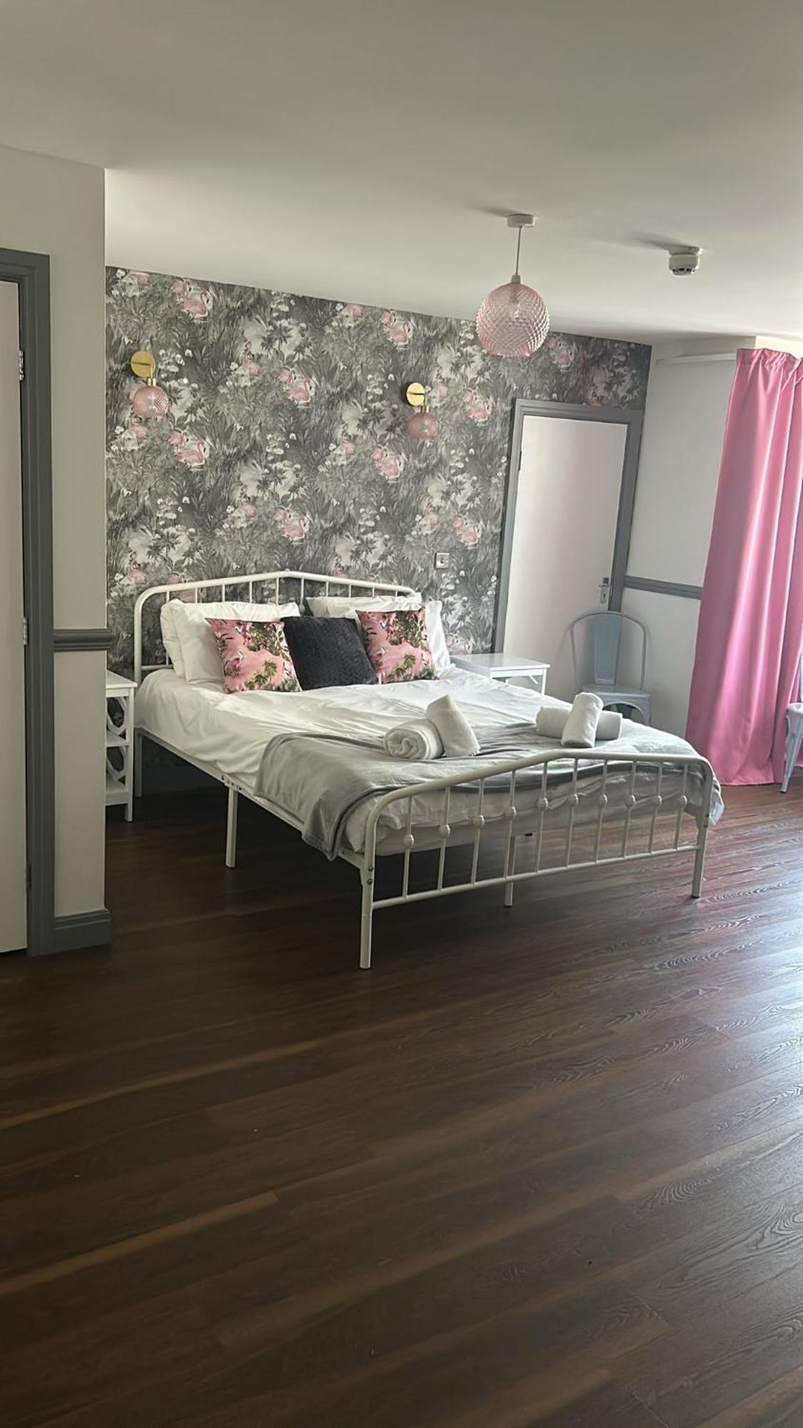 Lilyrose Hotel Whitby Ngoại thất bức ảnh